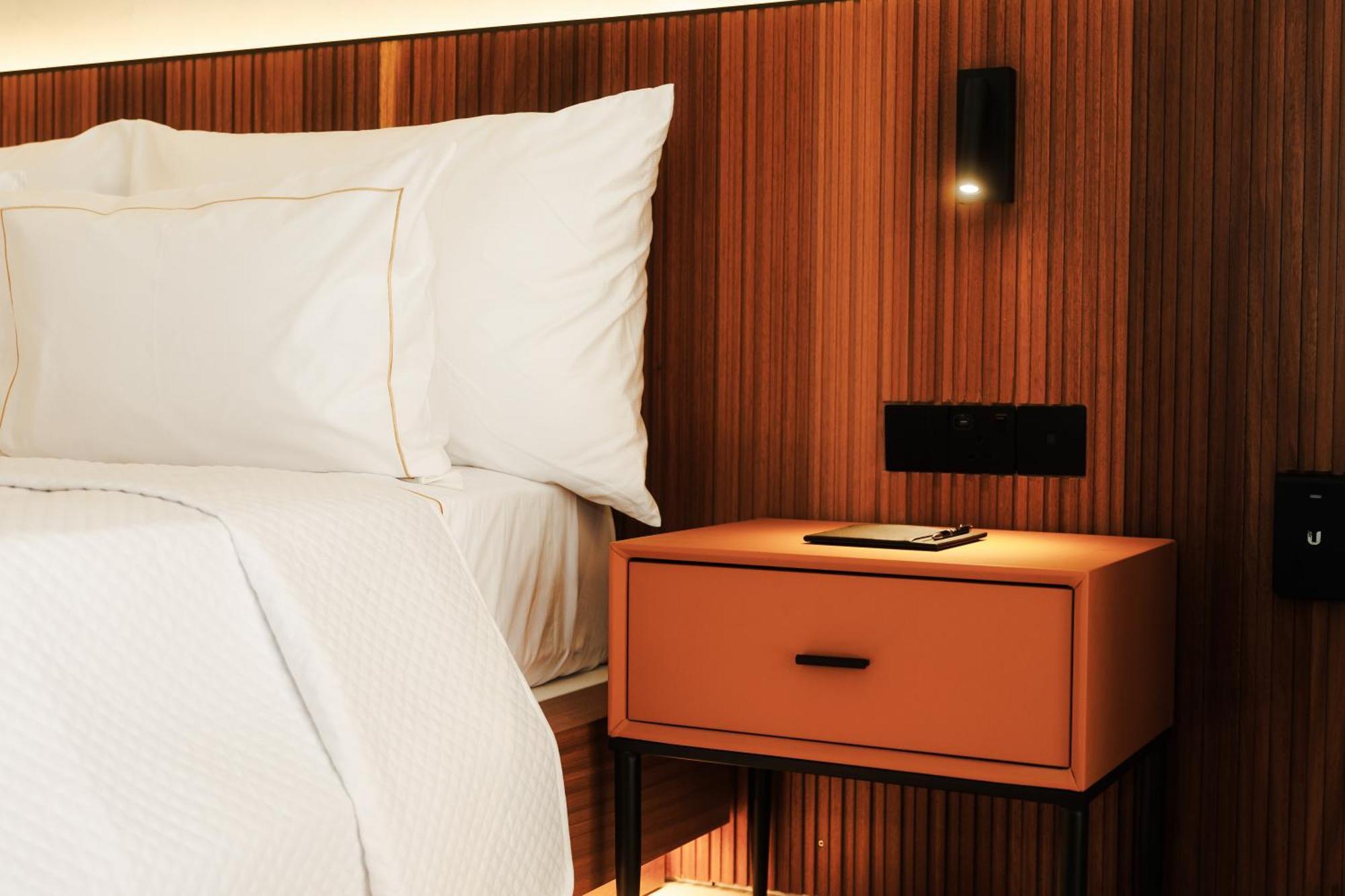 M Boutique Hotel - Designed For Adults パ フォス 部屋 写真