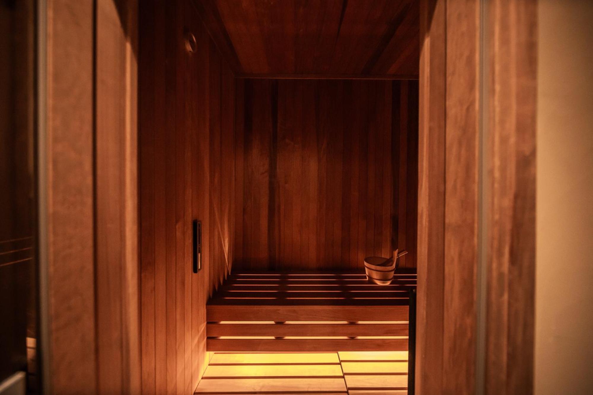 M Boutique Hotel - Designed For Adults パ フォス エクステリア 写真